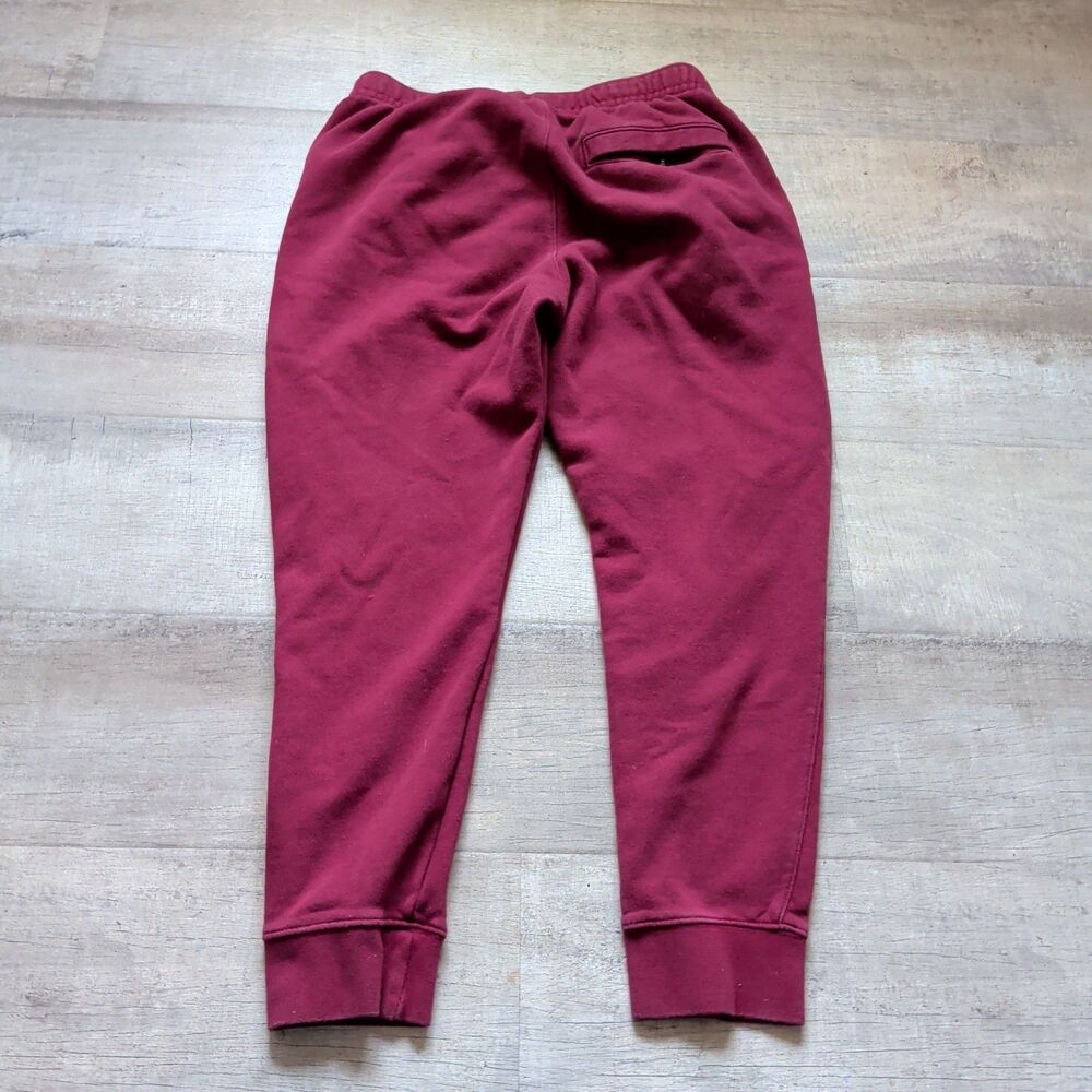 Nike Sportswear Club Fleece Joggers Burgundy Men’s Size L Standard Fit New - Picture 5 of 7
